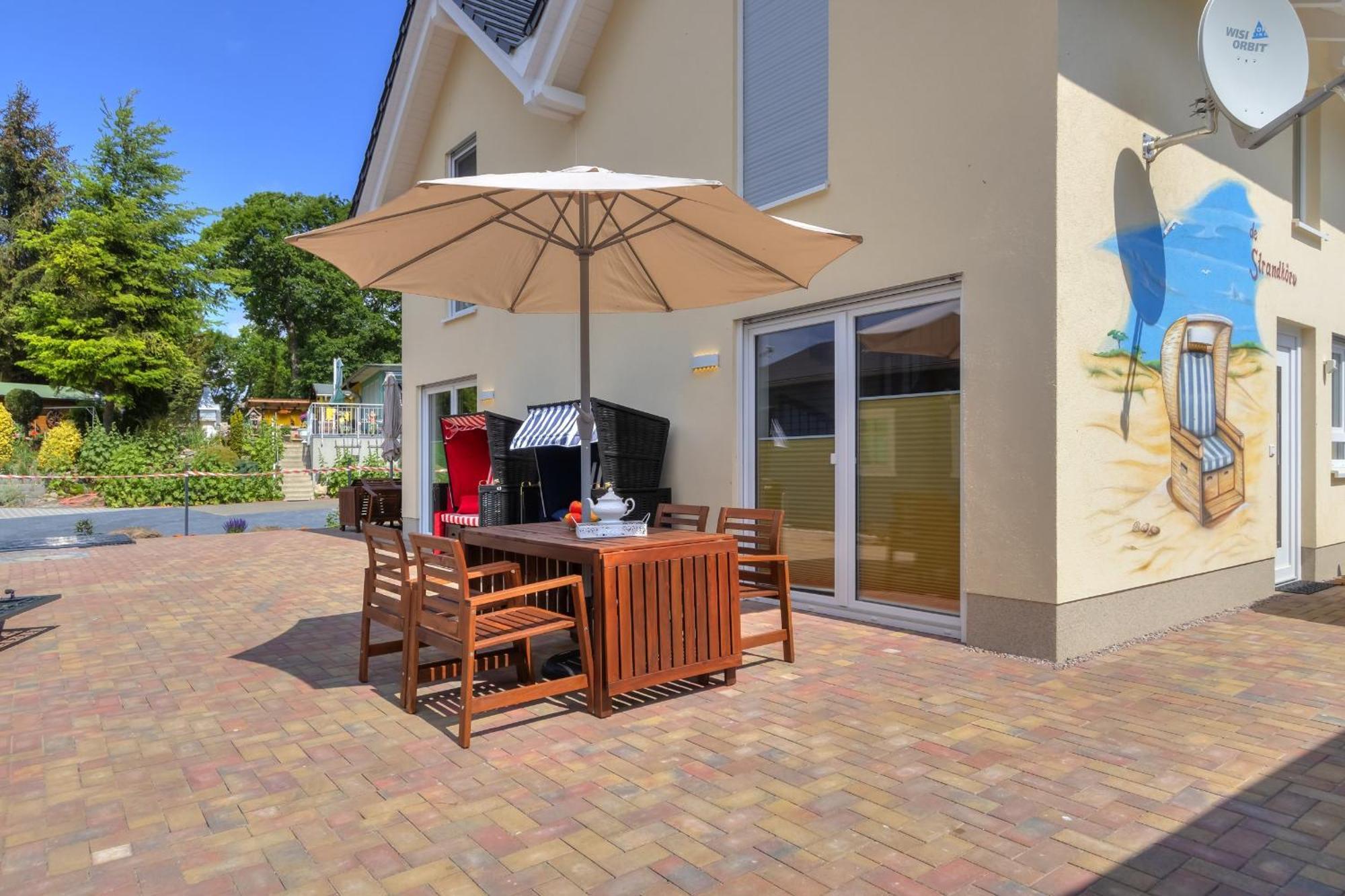 Haus Strandkoerv Mit Fass-Sauna Loddin Exterior foto